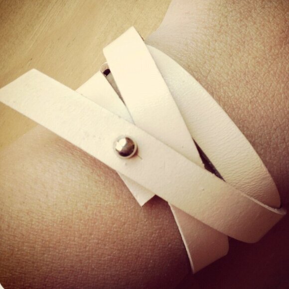 Cream Triple Wrap Leather Cuff Bracelet with Stud Closure - Picture 2 of 2
